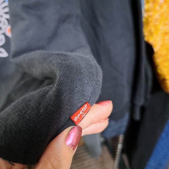 NWT LEVI'S CROPPED HOODIE - Picture 7 of 8